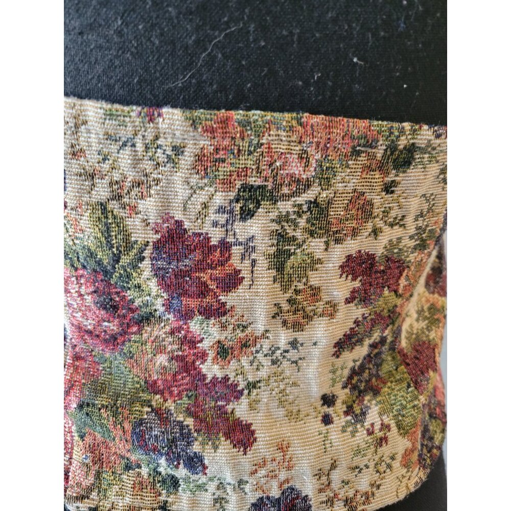 vintage-style floral tapestry vest features a multicolor pattern S Cottagecore - Picture 6 of 8